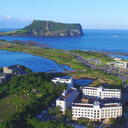 Playce Camp Jeju Hotel Ojo-ri Exterior photo